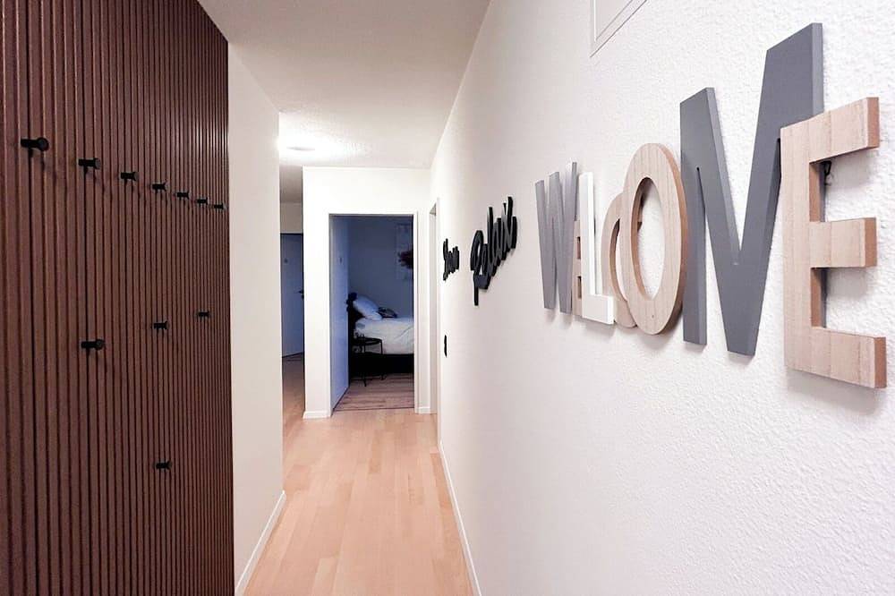 Ganze Wohnung, Cosy Escape 3Br; 20 min Zurich Main Station; 2 Free Parking Spots in Schlieren, Kanton Zürich