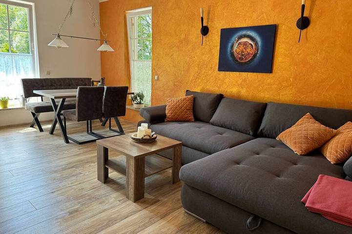 Ferienwohnung für 5 Personen, mit Terrasse und Garten in Sonneberg - 4