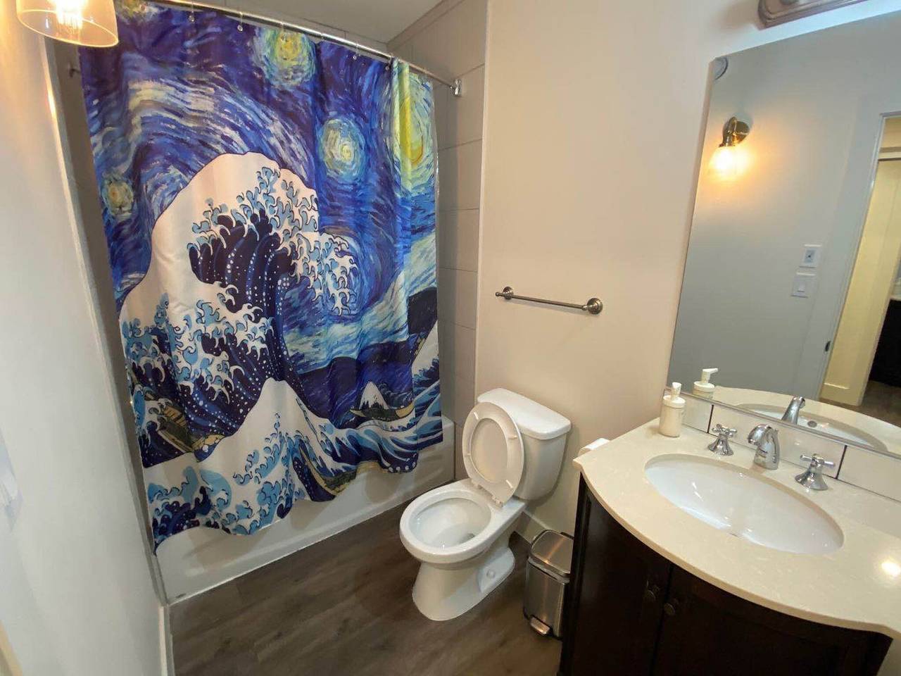 Entire apartment, Calming 1bedroom Units With Balcony And City View in Edmonton, Alberta