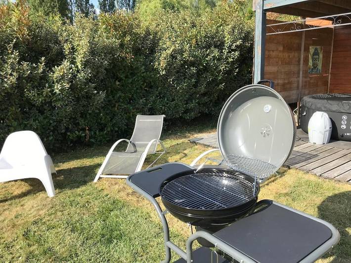 Location de vacances pour 8 personnes, avec jacuzzi et jardin, adapté aux familles à Fontaines-en-Sologne - 2
