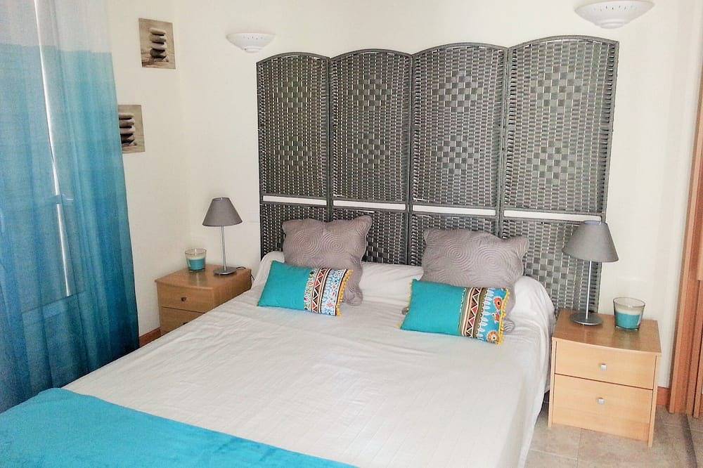 Villa, piscina con vista al mar Promo - 30% 22 de junio / 29 de junio in Belvédère-Campomoro, Distrito de Sartène