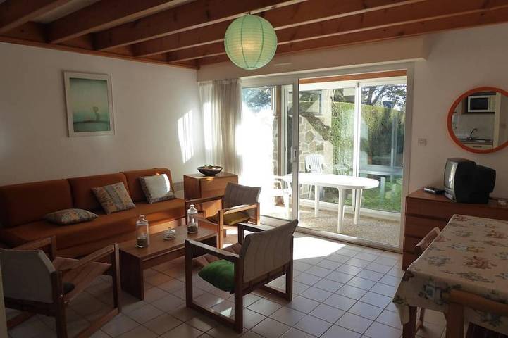 Location de vacances pour 4 personnes, avec jardin dans Plage du Fogeo