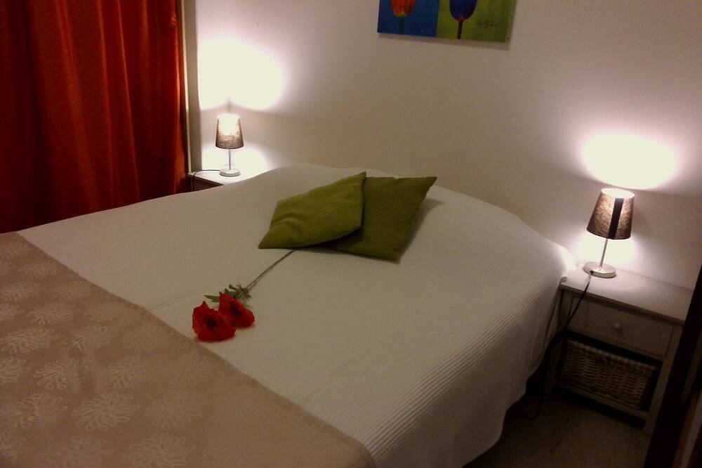 Appartement entier, Magnifique studio avec piscine, mer a10min.Vue montagne, prés Collioure in Sorède, Région de Céret
