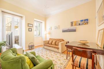 Holiday Rental for 5 People in Arroios, Lisbon District, Photo 3