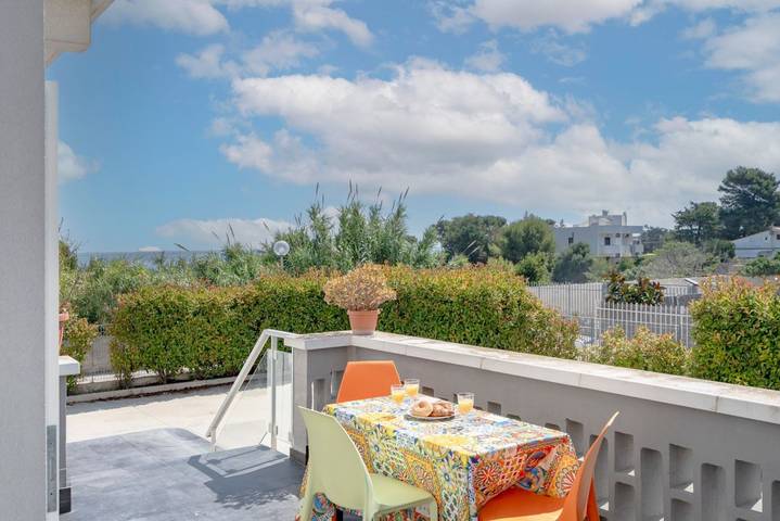 Location de vacances pour 8 personnes, avec balcon/terrasse à Bari