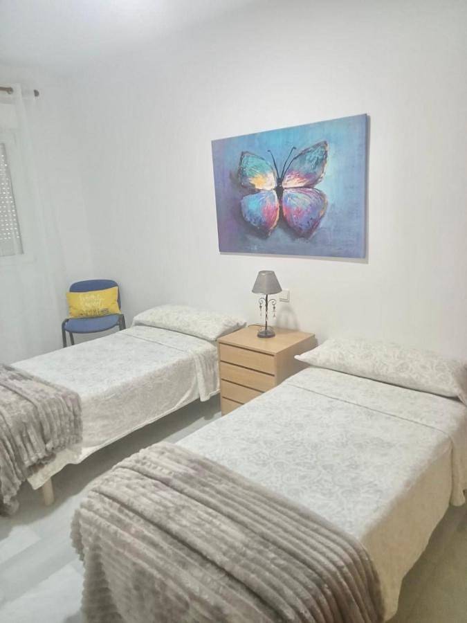 Three-Bedroom House in Playa de la Cortadura, Cádiz