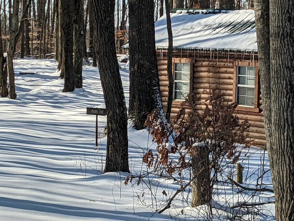 Log Cabin for 2 Guests in Hocking Hills, Ohio