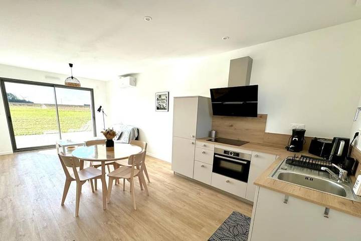 Gîte pour 4 personnes, avec terrasse à La Faye