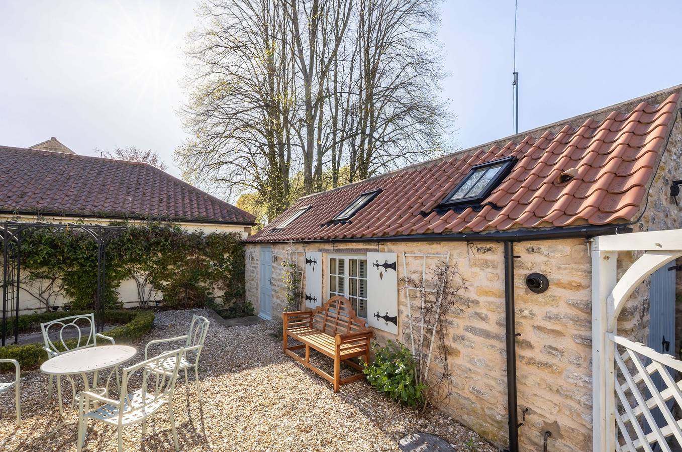 Wisteria Cottage & Barn in Helmsley, North York Moors National Park