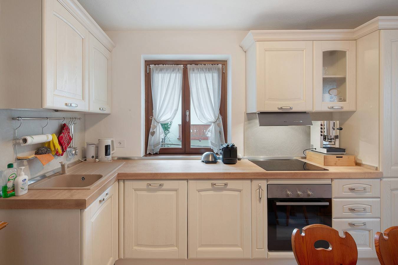 Holiday Home 'Ciasa Civetta' with Mountain View, Private Terrace and Wi-Fi in Monte Civetta, San Tomaso Agordino