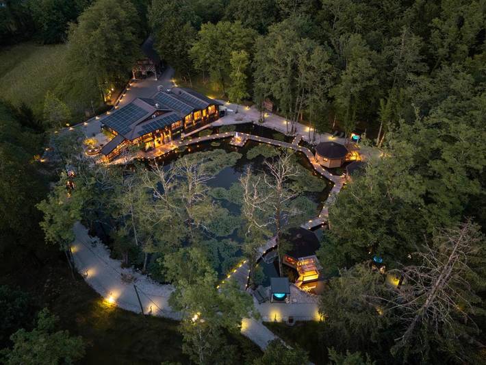 Villa mit pool für 2 Personen, mit Whirlpool und Garten sowie Pool in Slowenien