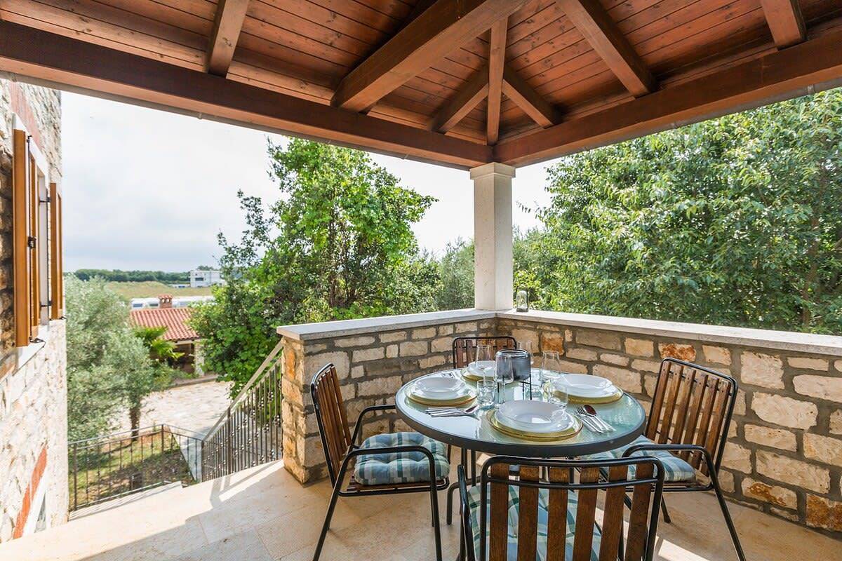 Ferienhaus für 8 Personen mit Balkon/Terrasse in Tar (Kroatien), Tar-Vabriga