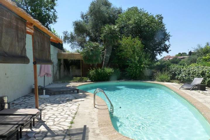 Chambre d’hôte pour 3 personnes, avec jardin et terrasse ainsi que piscine et vue à Nice - 4