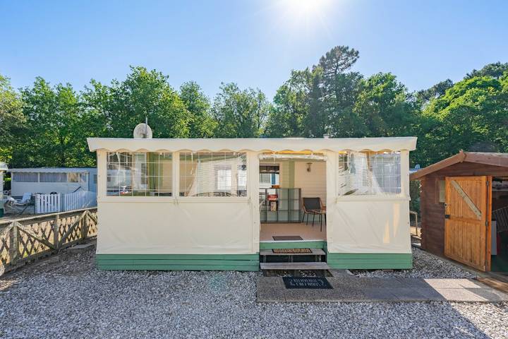 Camping pour 4 personnes, avec bassin pour enfant en Charente-Maritime