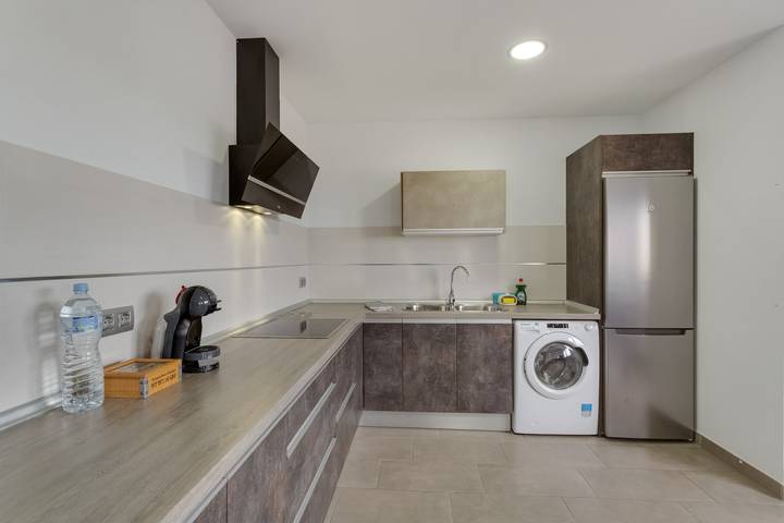 Entire apartment, Vacation Apartment 'Edificio Bentejui 2' with Wi-Fi and Air Conditioning in Cruce de Arinaga, Agüimes