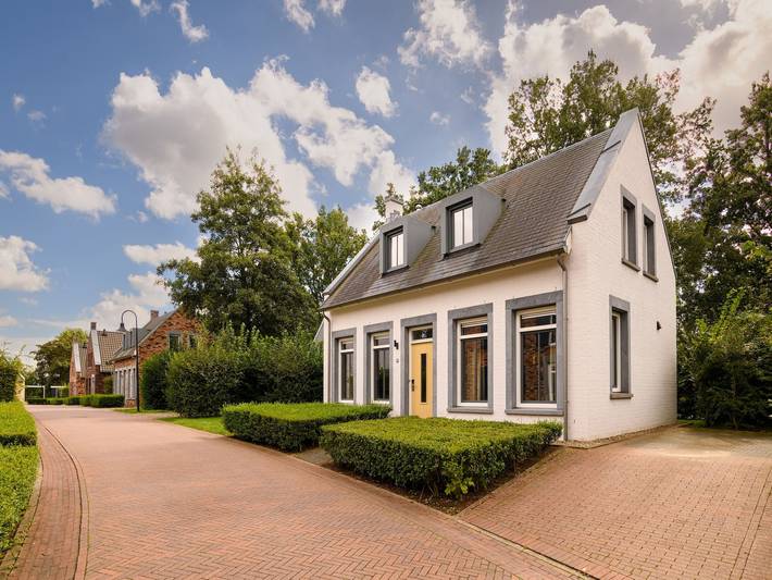 Vacation rental for 6 people, with Hot tub and Terrace as well as Yard and Sauna in Maastricht