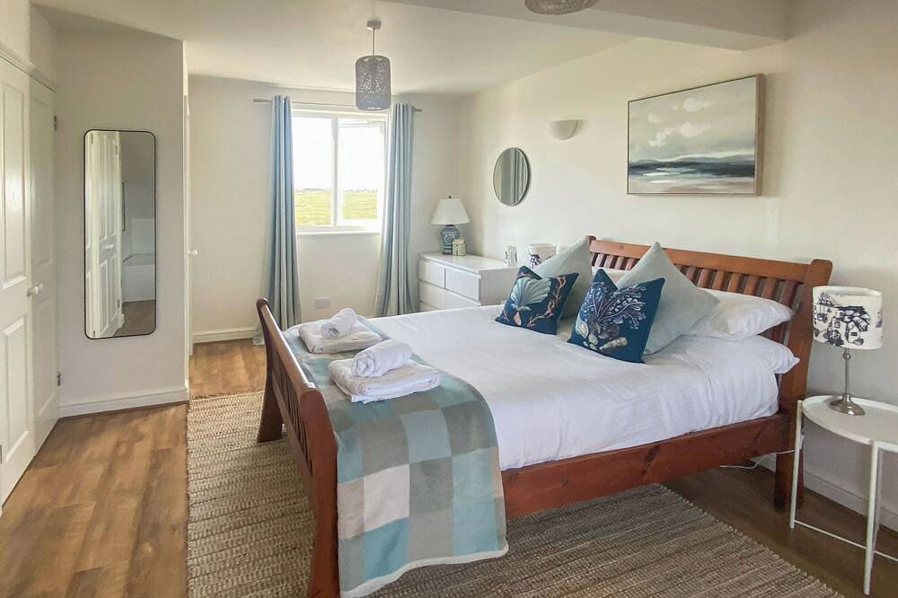 4 bedroom accommodation in Crantock in Crantock, Cornwall