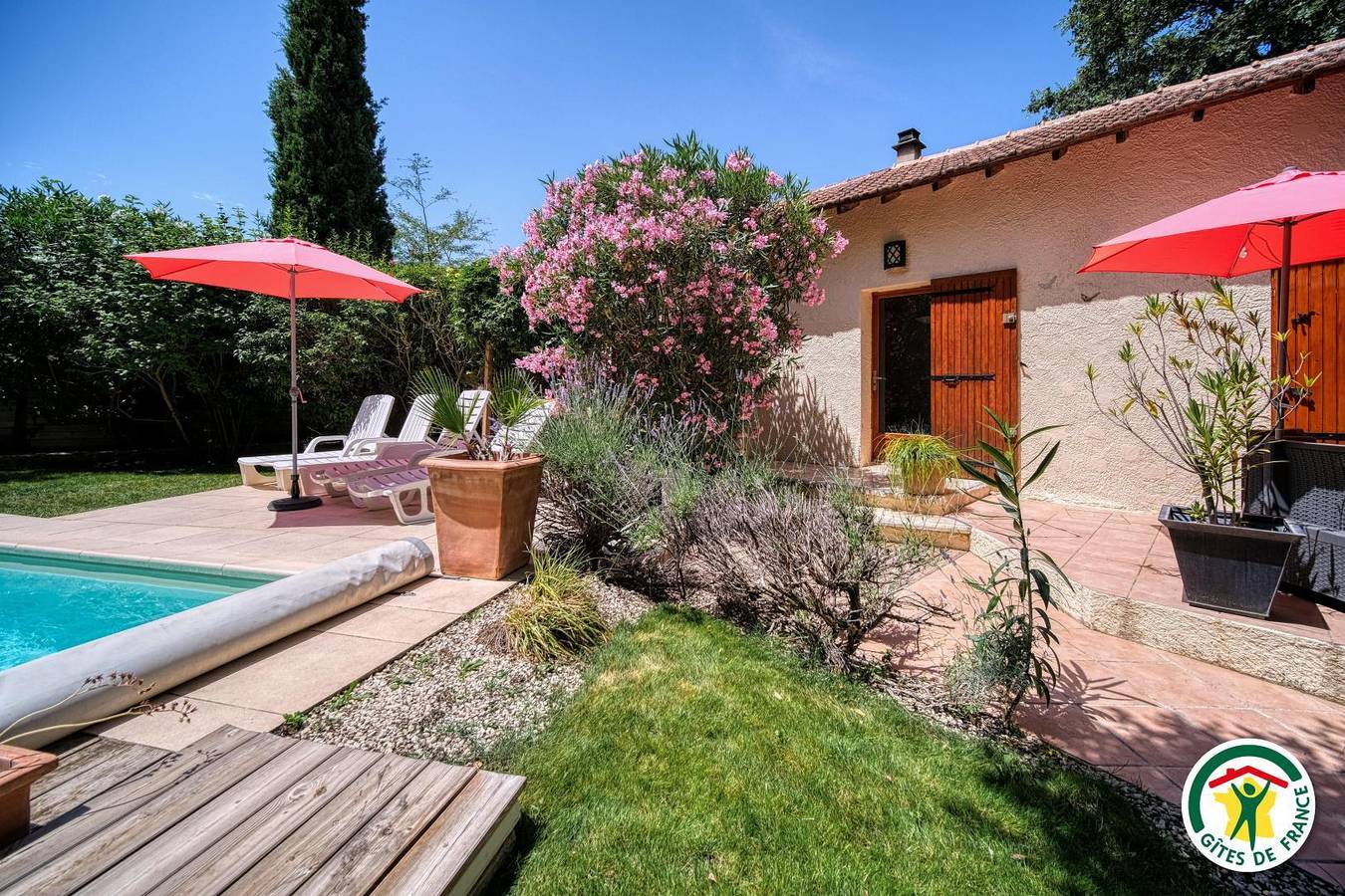 Casa de huéspedes para 8 personas con piscina in Tulette, Región de Nyons