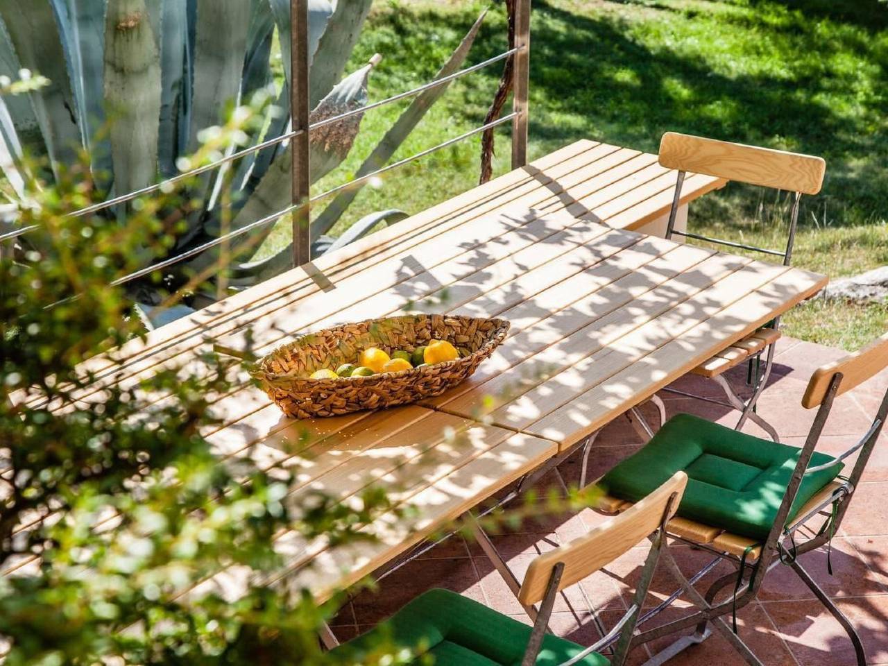 Rustiko-Landhaus mit Infinity-Pool und Seeblick in Malcesine, Gardasee-Berge