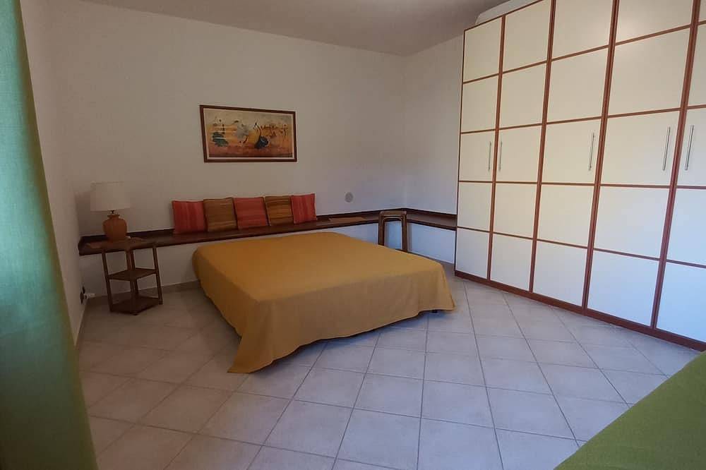 House in Teulada for 4 people a few minutes from the beautiful beaches in Teulada, Cagliari Province