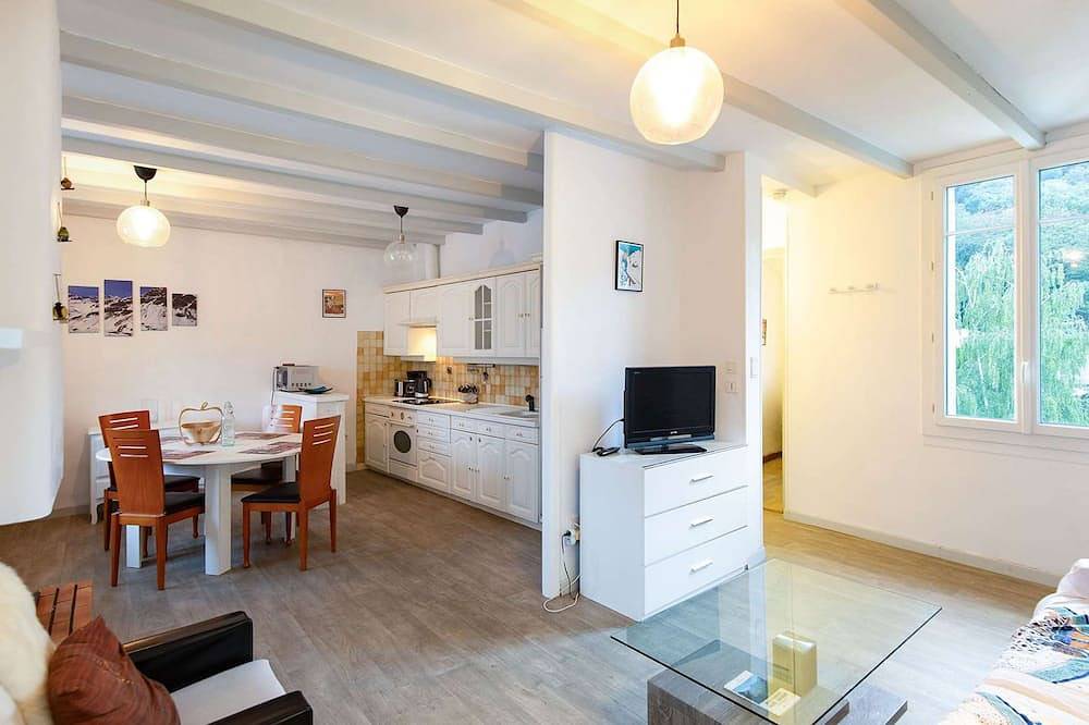 Appartement entier, Appartement lumineux, vue montagnes - 4 pers. in Argelès-Gazost, Pyrénées