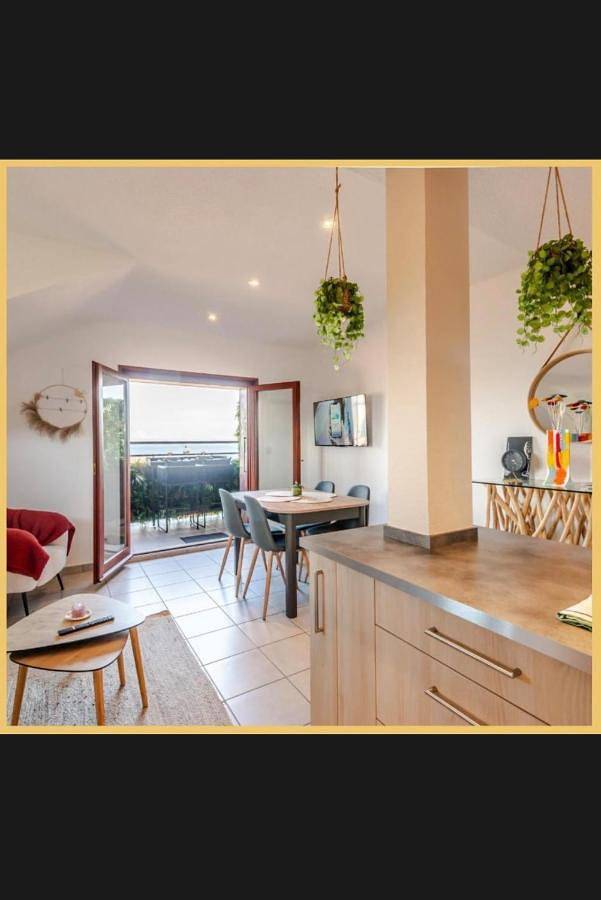 Gîte pour 4 personnes, avec vue et balcon à Yvoire - 2