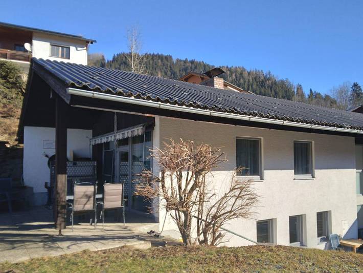 Ferienhaus für 4 Personen, mit Terrasse und Pool sowie Garten, mit Haustier