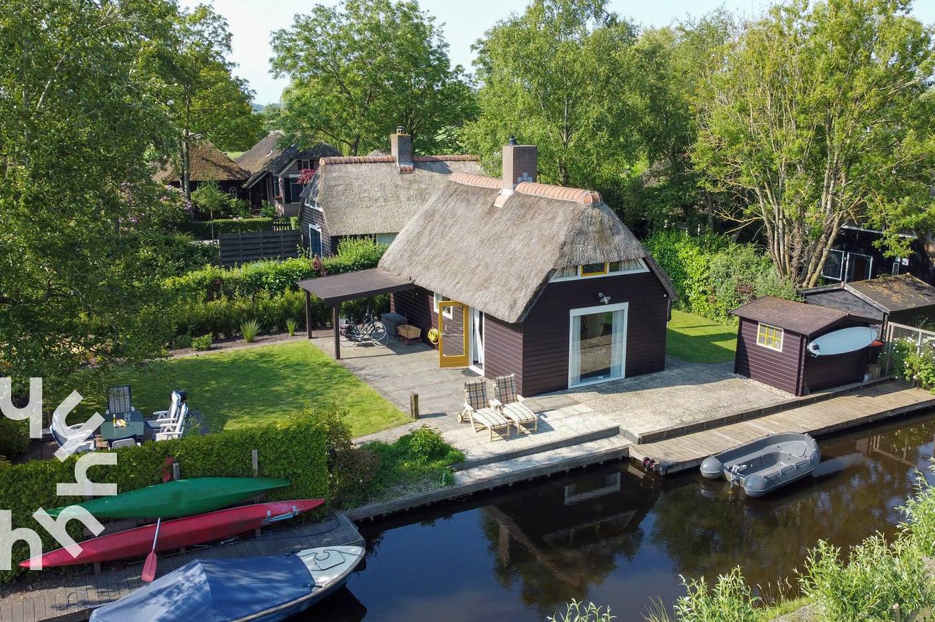 Gemütliches Ferienhaus für 6 Personen direkt am Wasser im Herzen von Giethoorn in Giethoorn, Nationalpark Weerribben-Wieden