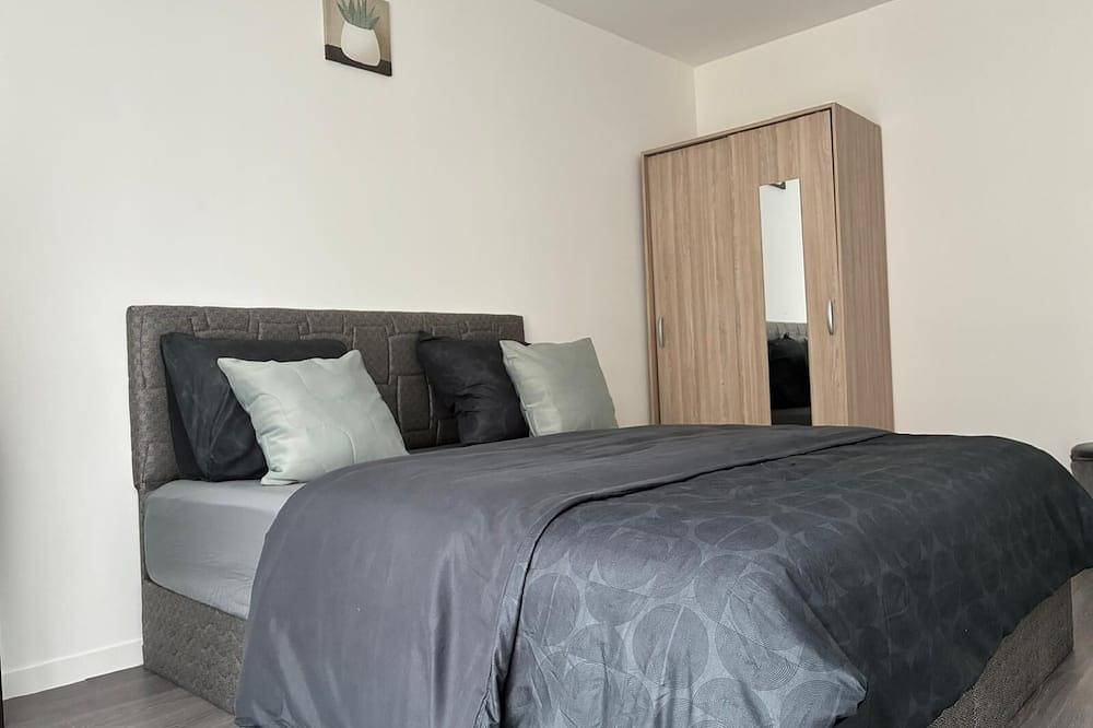 Appartement entier, Confort à 2 min à pied de la Gare - Près de Cdg|Parisnord|Stadefrance|Parcexpo in Val-d'Oise