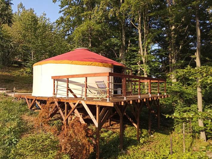 Namiot dla 4 osób, z Taras i Ogród oraz Sauna i Widok w Przesieka