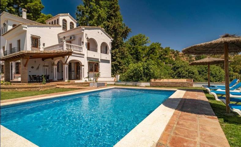 Casa rural para 20 personas, con Balcón y Terraza además de Jardín y Piscina en Casarabonela - 4