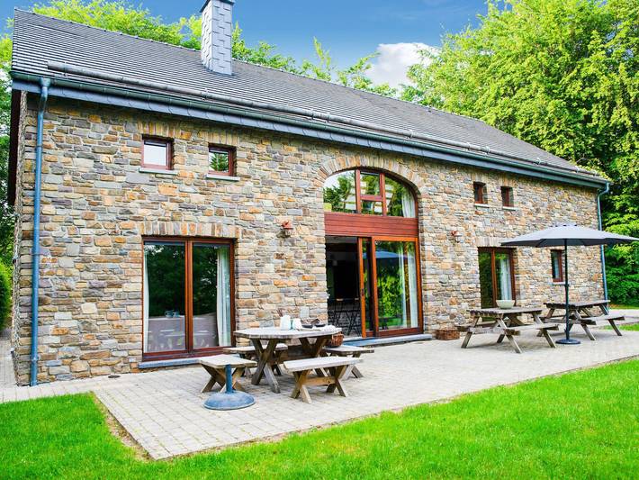 Maison de vacances pour 16 personnes, avec Terrasse ainsi que Jardin et Sauna dans les Hautes Fagnes