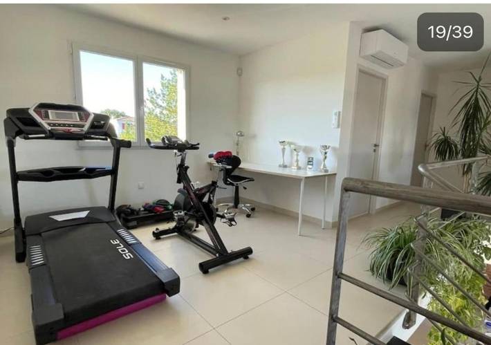 Location de vacances pour 6 personnes, avec jardin et piscine à Allègre-les-Fumades - 3