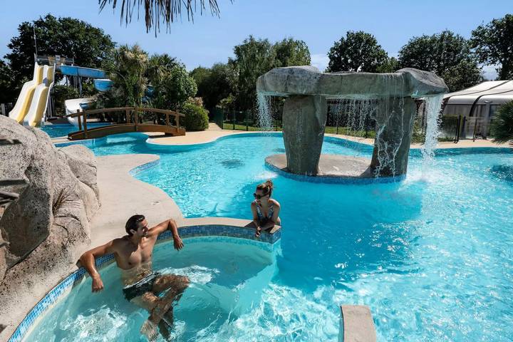 Camping voor 4 personen, met Terras en Zwembad in Carnac