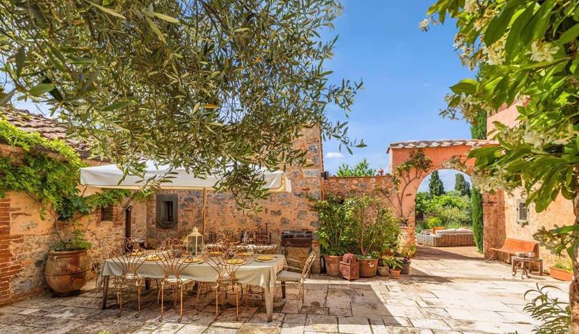 Villa pour 6 personnes, avec vue ainsi que piscine et jardin à Monteriggioni - 4