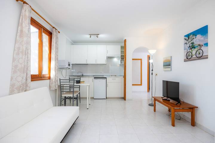 Ganze Wohnung, Ferienwohnung "Mhm 4" mit Balkon und Wlan in Cala Ratjada, Capdepera