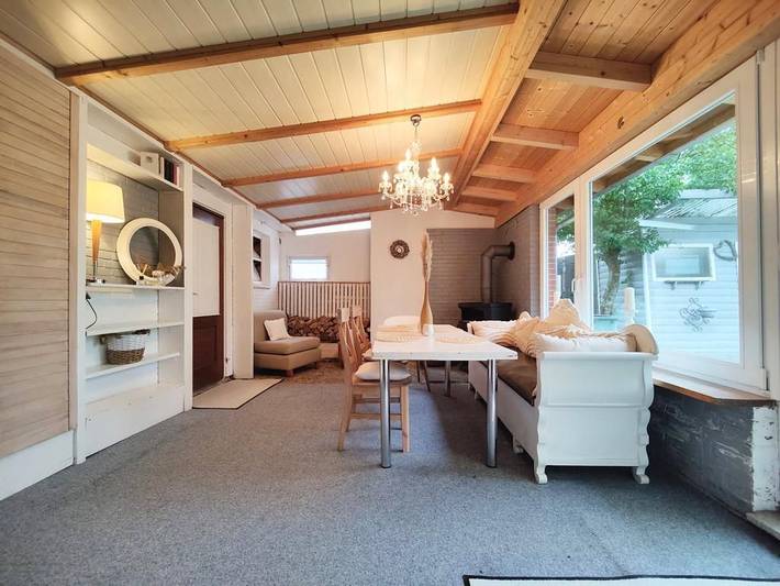 Leni - 2 Duschbäder, Wohnzimmer mit Kamin, Terrasse, Grill, 2 Stellplätze in Wesselburen, Kreis Dithmarschen