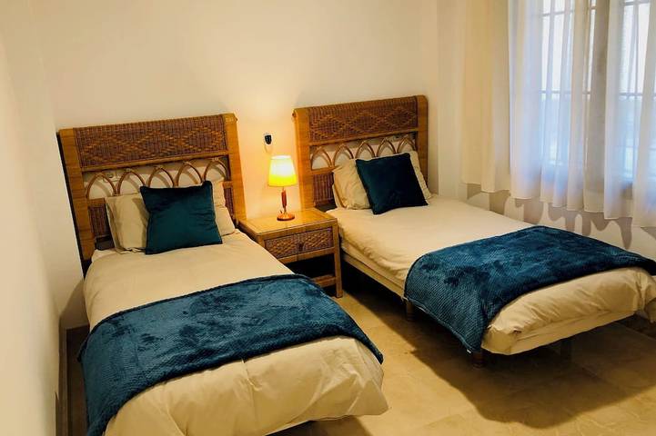Ganze Wohnung, 3 Schlafzimmer Apartment im Golf & Country Club Resort in Los Arqueros Golf and Country Club, Benahavís