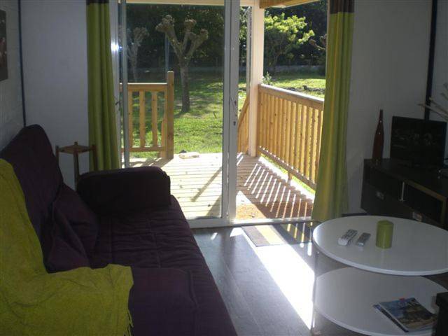 Location de vacances pour 4 personnes, avec terrasse ainsi que jardin et jacuzzi, animaux acceptés à Talais - 4