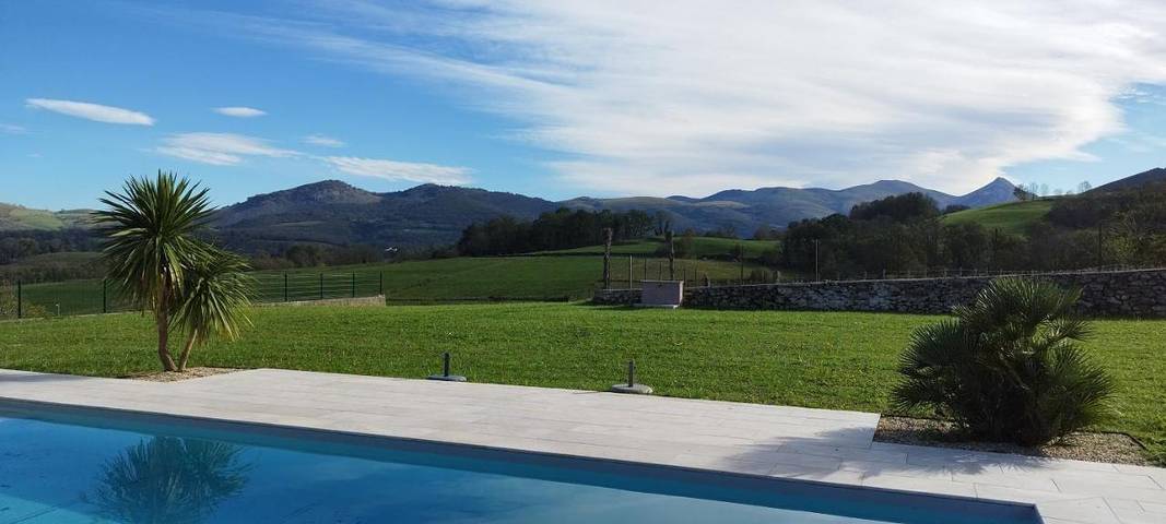 Hôtel pour 2 personnes, avec piscine et jardin, animaux acceptés