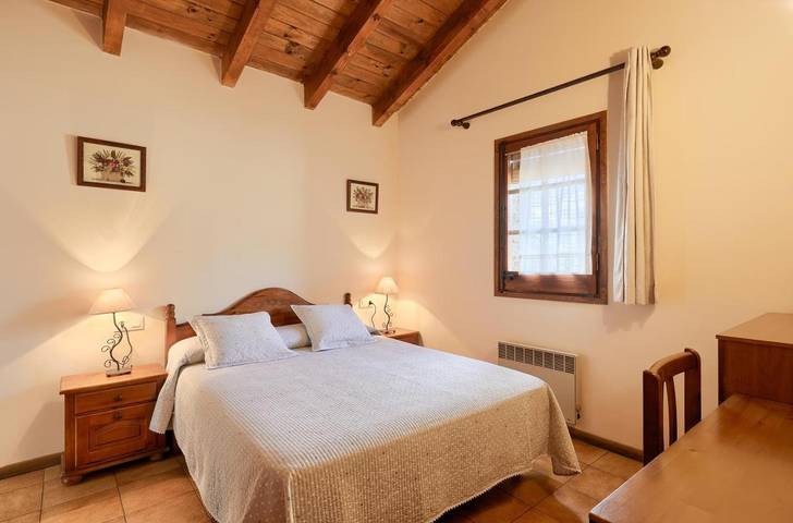 Casa rural para 2 personas, con Terraza además de Jardín y Vistas en Baixa Cerdanya - 2