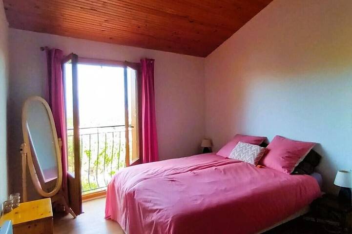 Location de vacances pour 6 personnes, avec terrasse à Montesquieu-des-Albères - 2