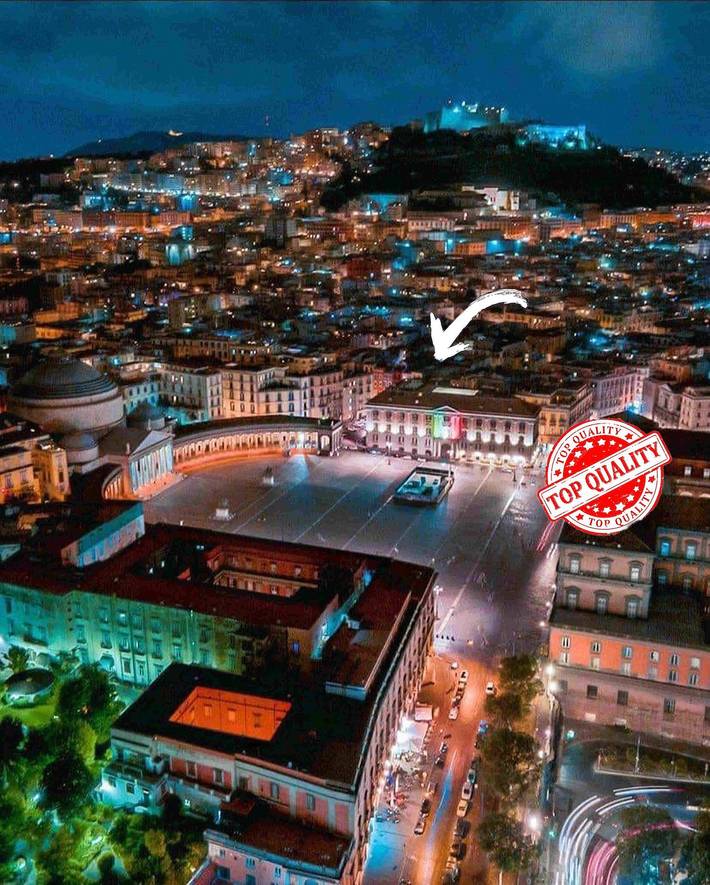 Monolocale per 3 persone, con Balcone/Terrazza a Napoli