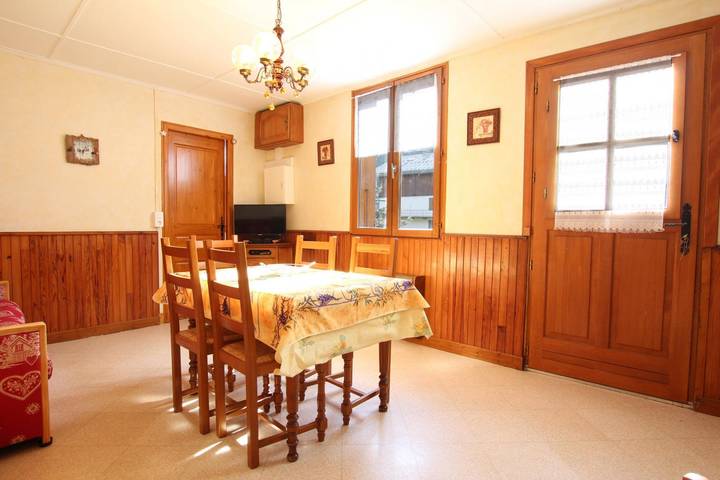 Gîte pour 6 personnes, avec balcon, animaux acceptés dans Arêches - 2