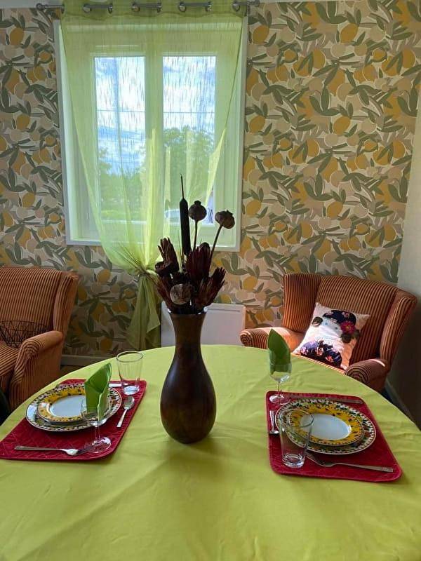 Gîte pour 4 personnes, avec Terrasse à Saint-Honoré-les-Bains - 2