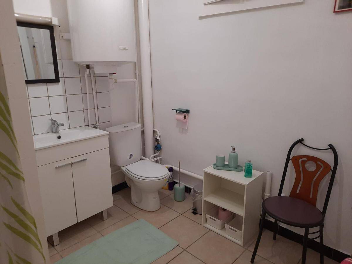 Appartement entier, Aux portes de nancy , studio avec parking gratuit in Frouard, Région de Nancy
