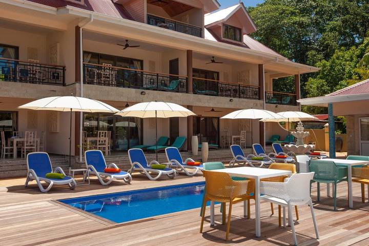 Ferienwohnung für 2 Personen, mit Pool und Ausblick sowie Garten auf den Seychellen