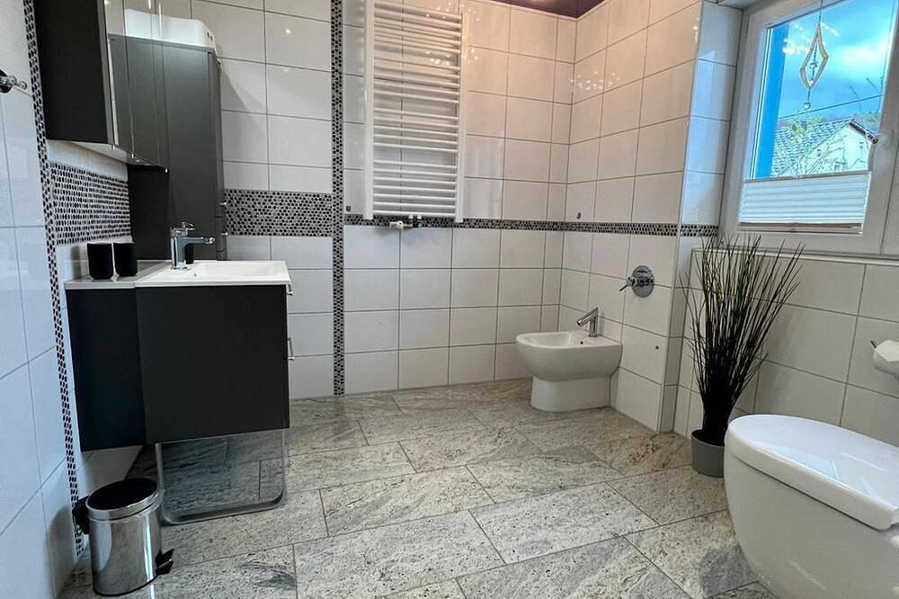 Ganze Wohnung, Deluxe Apartment mit Terrasse - Junipro Apartments Haustadt in Beckingen, Saar-Nahe-Bergland