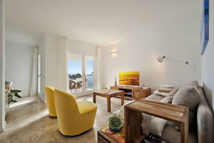 Apartamento de vacaciones para 5 personas, con jardín además de piscina y terraza - 1