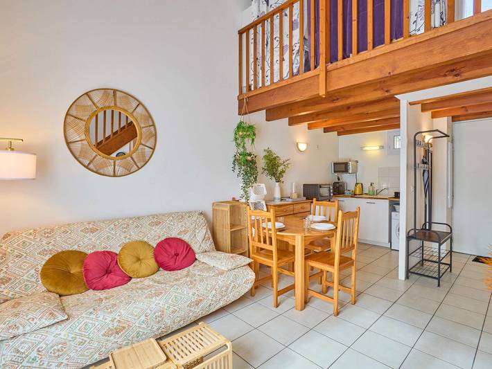 Appartement de vacances pour 2 personnes, avec Terrasse ainsi que Jardin et Piscine
